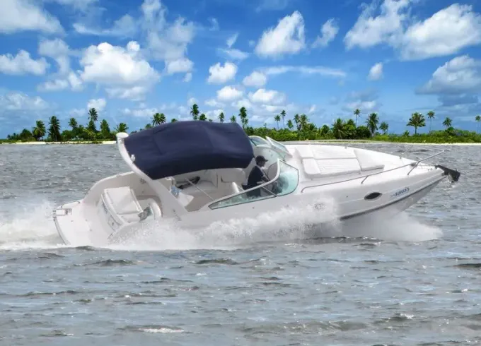 29ft Magna Zuruca Motor Yacht Rental in Rio de Janeiro, Brazil