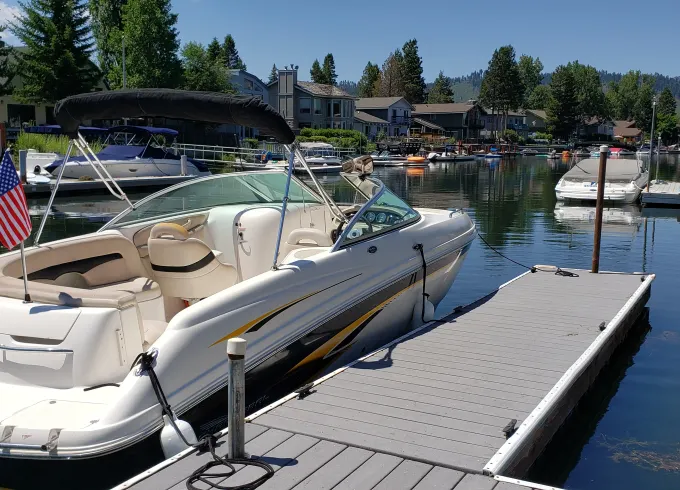 23ft Chaparral Pleasure Sport Boat Ski/Tube