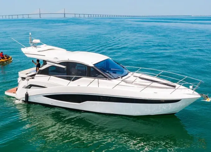 48ft Galeon Motor Yacht (Monday - Thursday - 1 Hour Free)