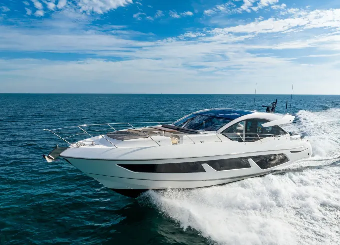75' Sunseeker Yacht with captain