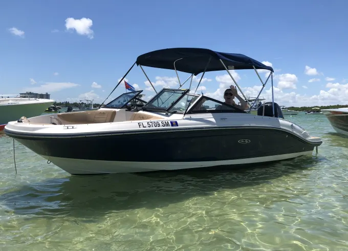 All Inclusive Sea Ray Boat Cruise on Lewisville Lake