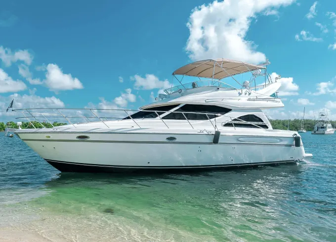 Maxum 50ft Luxury Motor Yacht in Palm Beach Florida