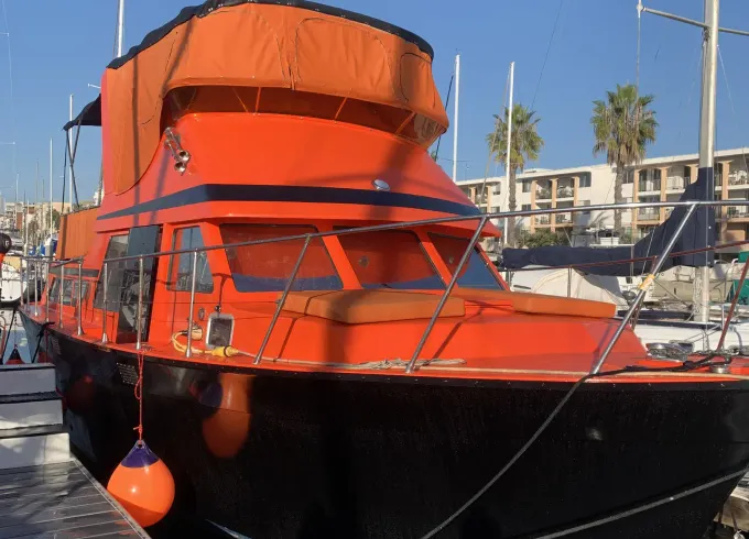 35’ TollyCraft Tri Cabin Motor Yacht for Charter in Marina del Rey
