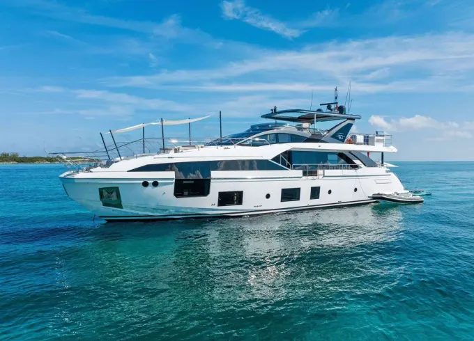 Last Minute Deal! 88' Azimut Yacht for Rent in Miami, Florida.
