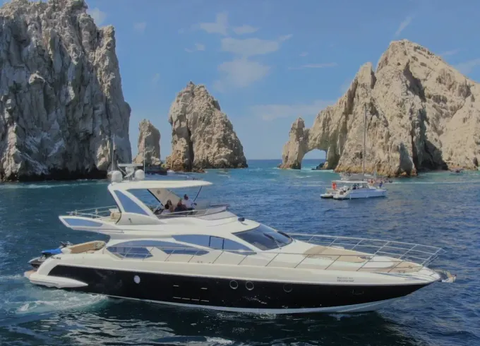 Azimut 68ft Motor Yacht with Papillon Yachts Los Cabos