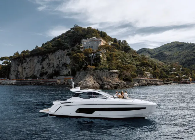 Azimut 45 – French Riviera Yacht Charter