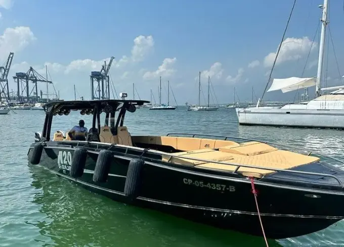 Luxury private boat, Firpol 42ft