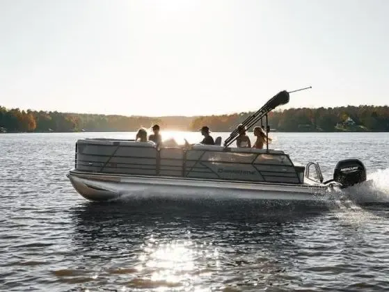 Well Equipped Pontoon for 10 People