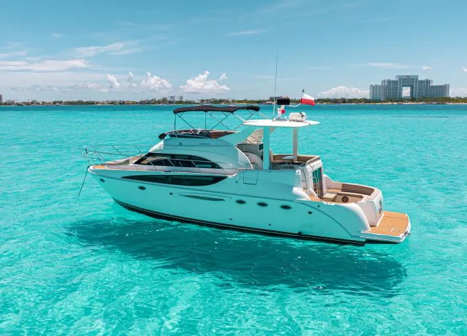 50’ Meridian Flybridge Motor Yacht