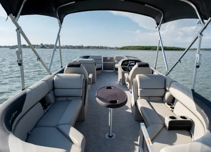 Luxury Tritoon | Sandbar Party & Dolphin Cruises