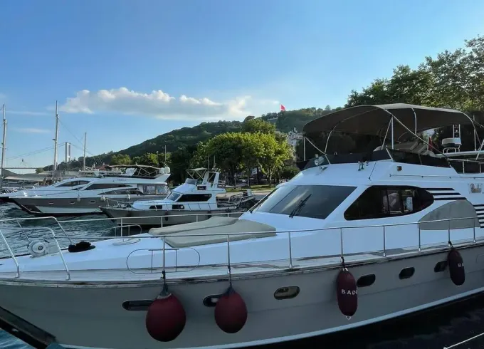 Enjoy the Istanbul Bosphorus Aboard 39ft Private Cruise