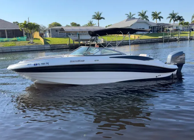 26' Southwind SD - Bowrider in Cape Coral FL up to 11 passengers