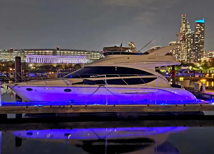 Premium 42' Meridian Flybridge Yacht Charter In Chicago - Lake Michigan