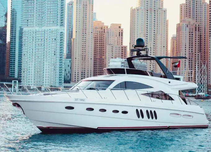 SEALINE 68FT LUXURY YACHT IN DUBAI