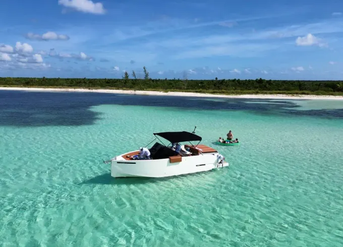 De Antonio D28 - Private Yacht Charter - Cozumel - El Cielo & Southern Adventure