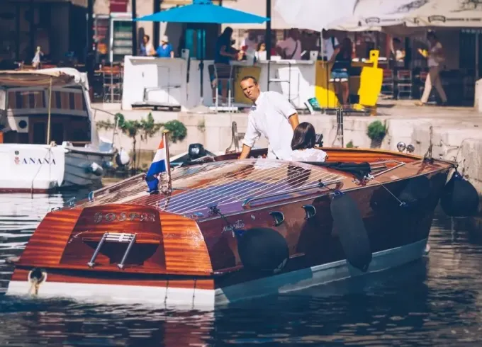 DubrovnikClassicBoat  /Majestic 27/"Gospar "