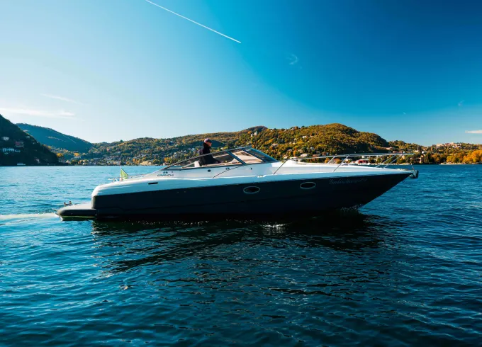 Amazing Boat Tour on Lake Como onboard 34ft Cranchi Motor Yacht