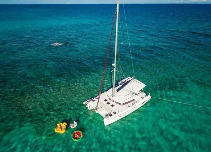42’ Lagoon Catamaran Cancun: Exclusive Playa Norte & Snorkeling Experience