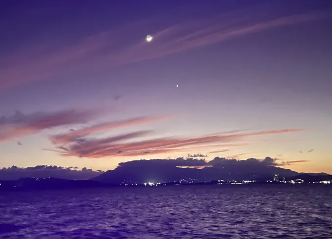Sunset Escape: Charcuterie & Drinks on the Water