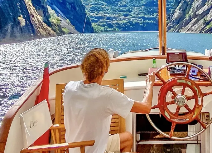 Full day boat tour, from Pinhão