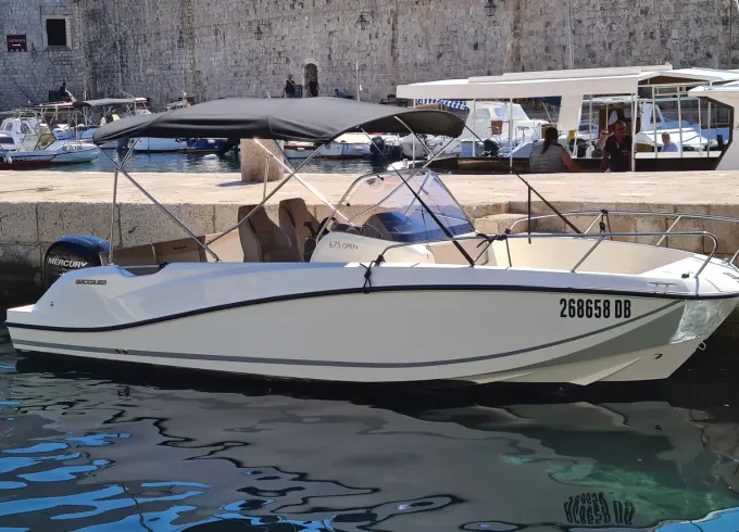 Charter 22' Quicksilver Active Center Console in Dubrovnik, Croatia