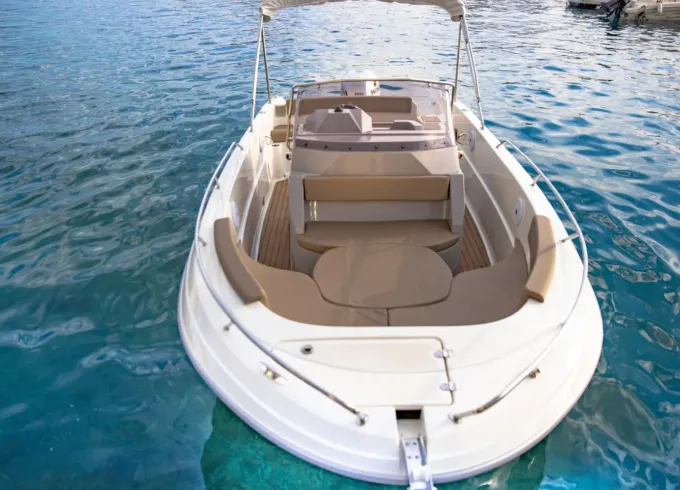 ATLANTIC MARINE OPEN 670 (WITH SKIPPER)