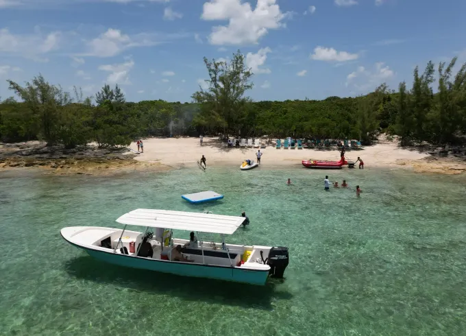 Bahamas Water Tours - Half Day Glass Bottom Boat Adventures in Nassau Bahamas