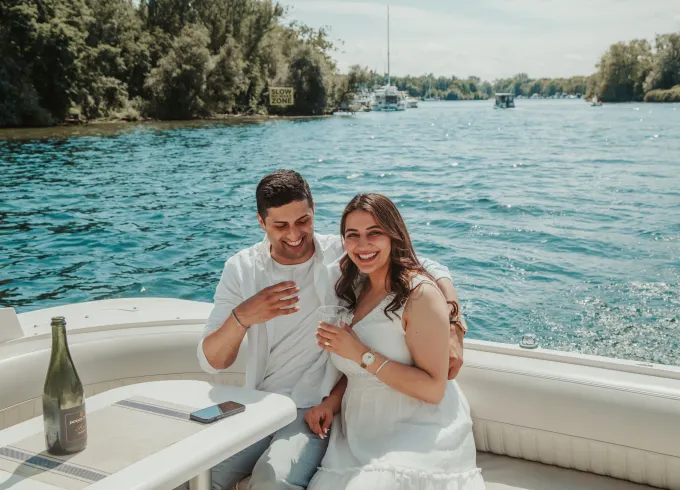 **VIP** 60-Minute Champagne Cruise on a Yacht (Private Tour)