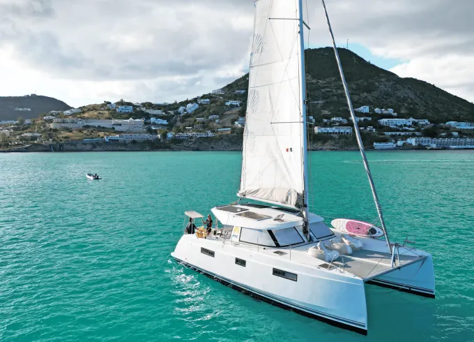 Be Happy 40ft - Private Catamaran Charter - Discover the beautiful St Maarten