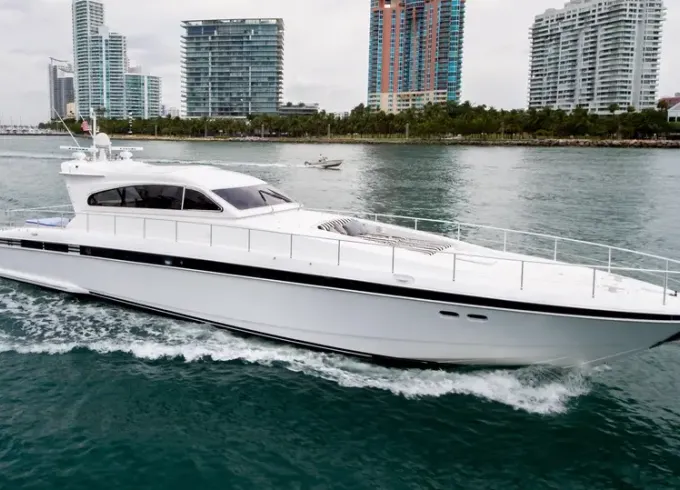 ''Liberty'' Leopard Luxury Sport Motor Yacht Rental in Miami Beach, Florida