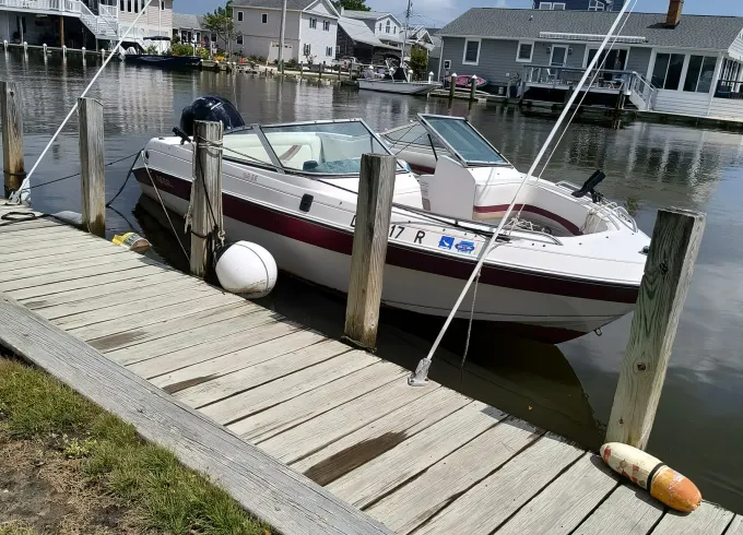 Regal Bowrider 20ft Bay Fishing or Sightseeing in Fenwick Island!