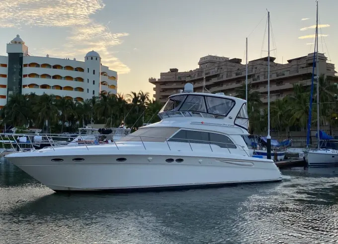 Sea Ray 52ft Motor Yacht Rental in Cabo San Lucas, Mexico