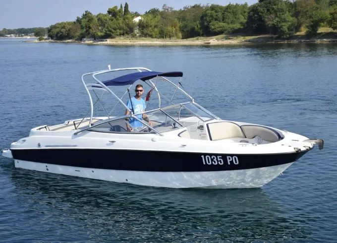 25ft Bayliner 249SD 300Hp Day Trips!