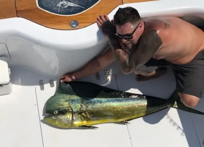 Luminare Sport Fishing Herradura los Suenos Costa Rica