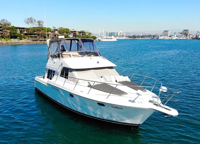 Spacious Modern 40ft Luxury Power Yacht in Marina del Rey, Los Angeles