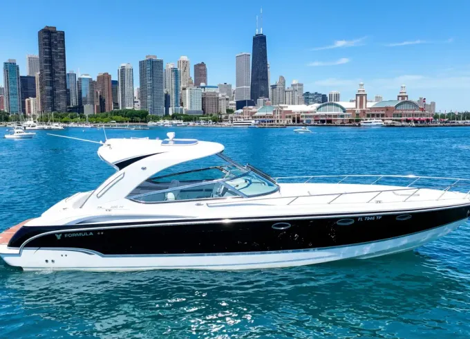 45' Formula 400 Super Sport Luxury Yacht Charter at Navy Pier Marina