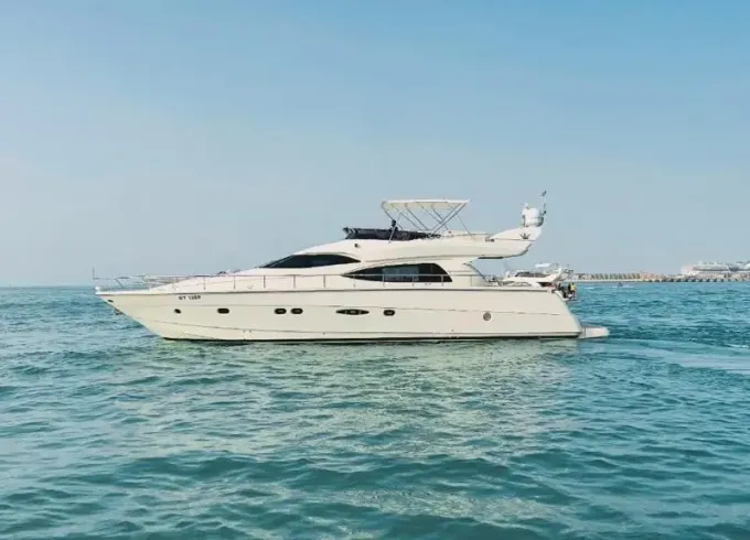 65ft Luxury Flybridge Yacht in Dubai Marina - Capacity 25 Guests