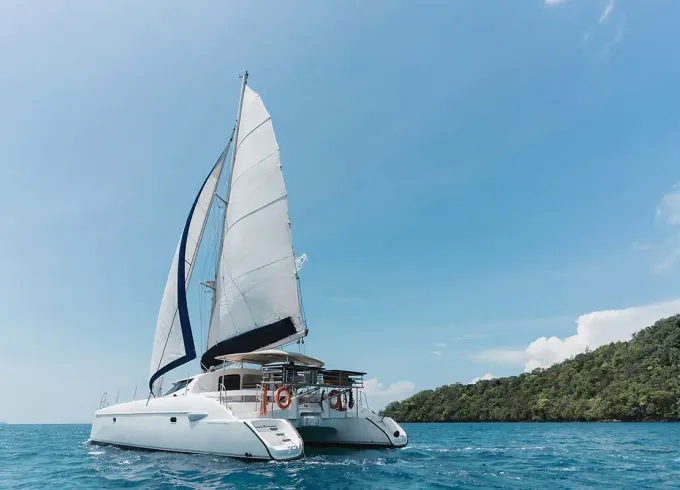 Fountaine Pajot, Lavezzi 40ft Catamaran