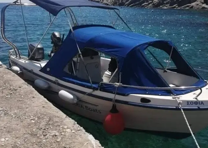 Private boat trip along the coast & islets of ARTEMIDA GREECE (Athens airport)