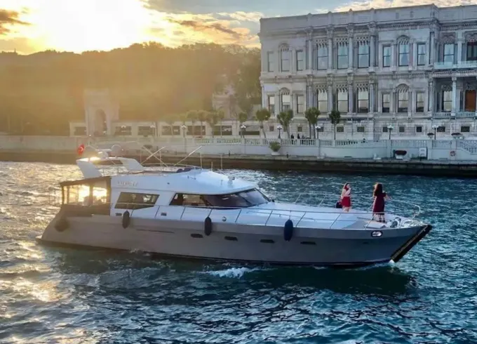 50ft Private Charter Boat | See Istanbul from the Water