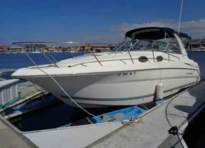 36’ Monterey for 12 Guests in Chicago | Playpen Party, BYOB & Captain included