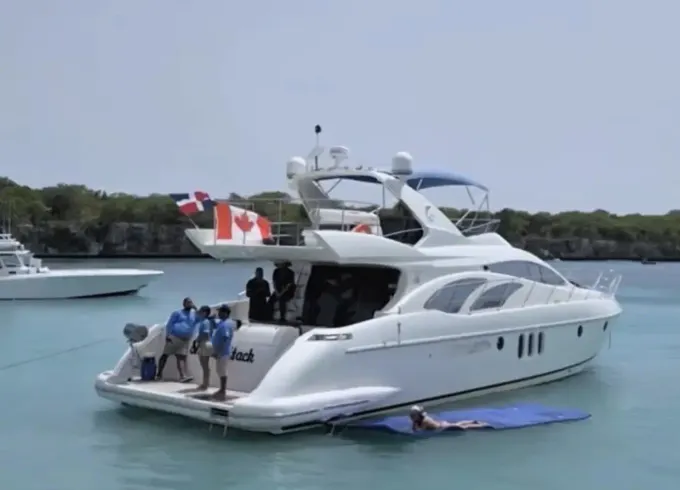 **VIP SERViCE 65 foot yacht