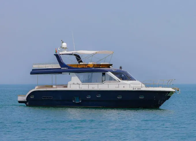 65 feet luxury yacht