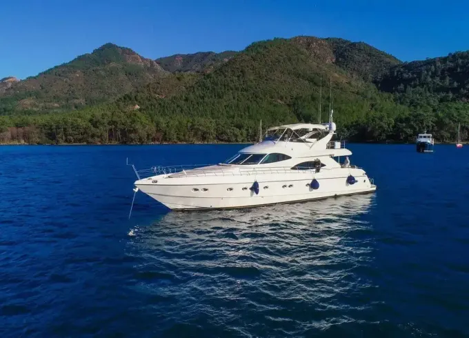 29 Meter, 12 Person Luxury Motor Yacht in Antalya City Center