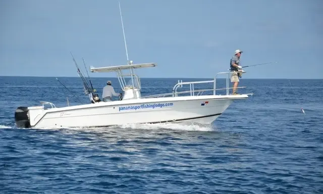 Funtastic Fishing Trip aboard the 29′ Stamas Center Console in Chicá, Panamá