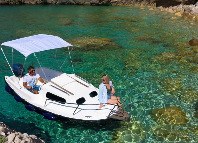 The Ultimate Luxury private cabin boat without skipper - No license