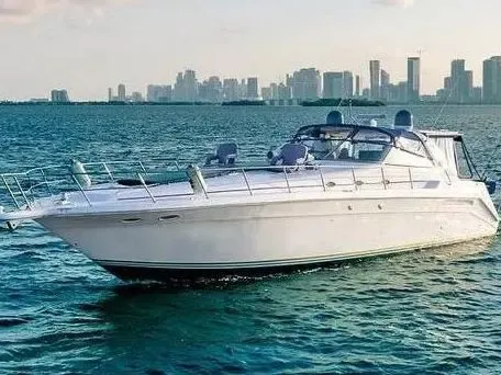 Enjoy Miami with the Sea Ray Sundancer 51ft!!!