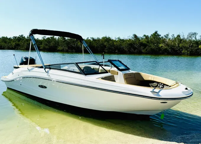 Sea Ray SPX 230 23ft Bowrider/Sports Boat