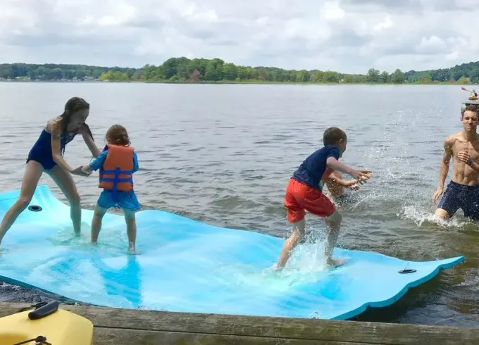 Pontoon rental -  Gull lake/Crooked Lake/Wall Lake Delton area