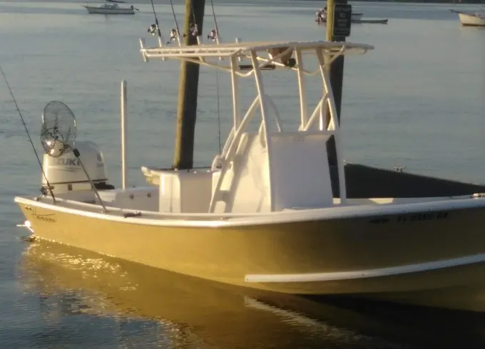 St. Petersburg Inshore Fishing Charter with Captain Ted - Hanson Skiff 23′ Boat